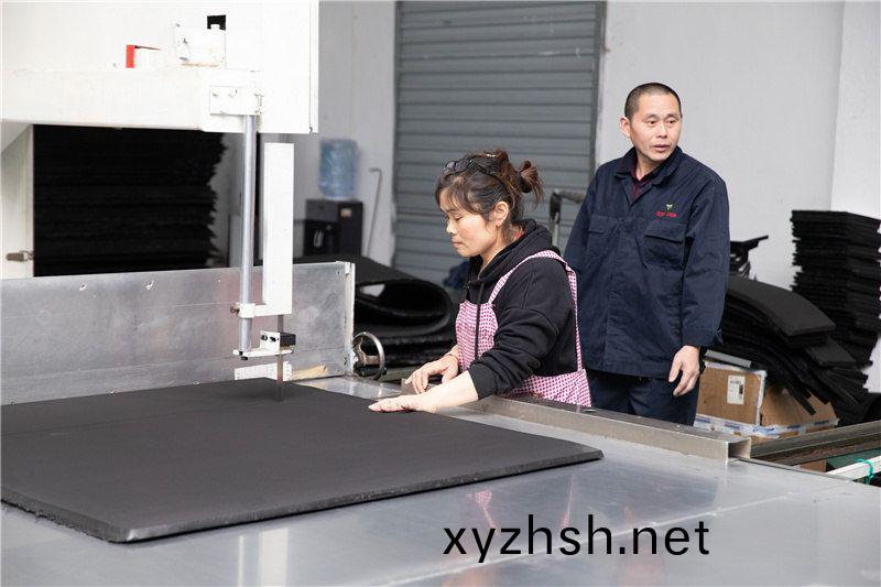 加工(gong)現(xiàn)場